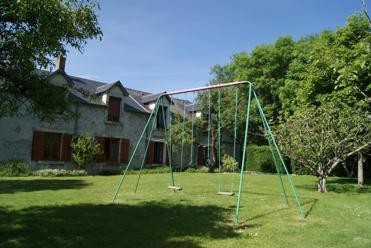 Le Lac Aux Fees Henrichemont Exterior photo
